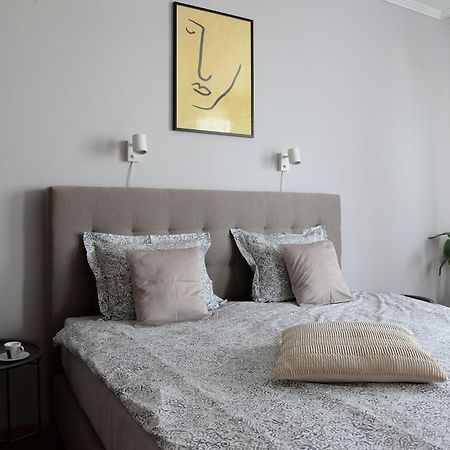 Macropolis Apartments มิชโคลซ์ ภายนอก รูปภาพ