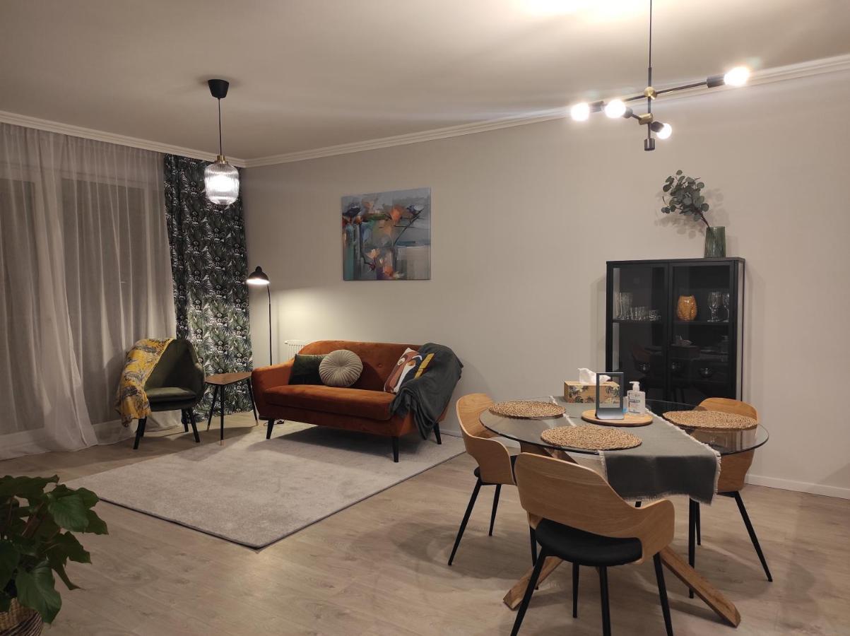 Macropolis Apartments มิชโคลซ์ ภายนอก รูปภาพ