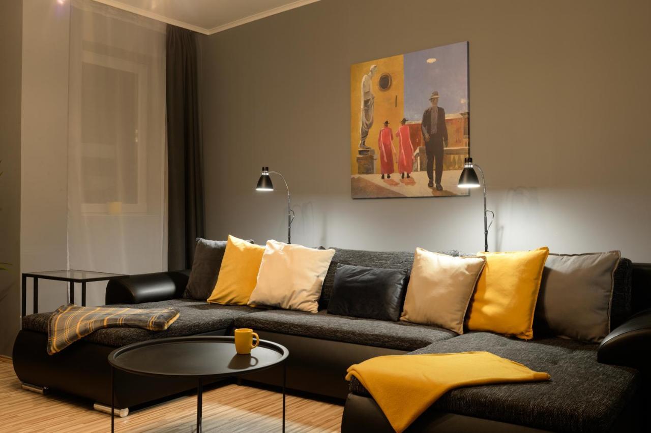 Macropolis Apartments มิชโคลซ์ ภายนอก รูปภาพ
