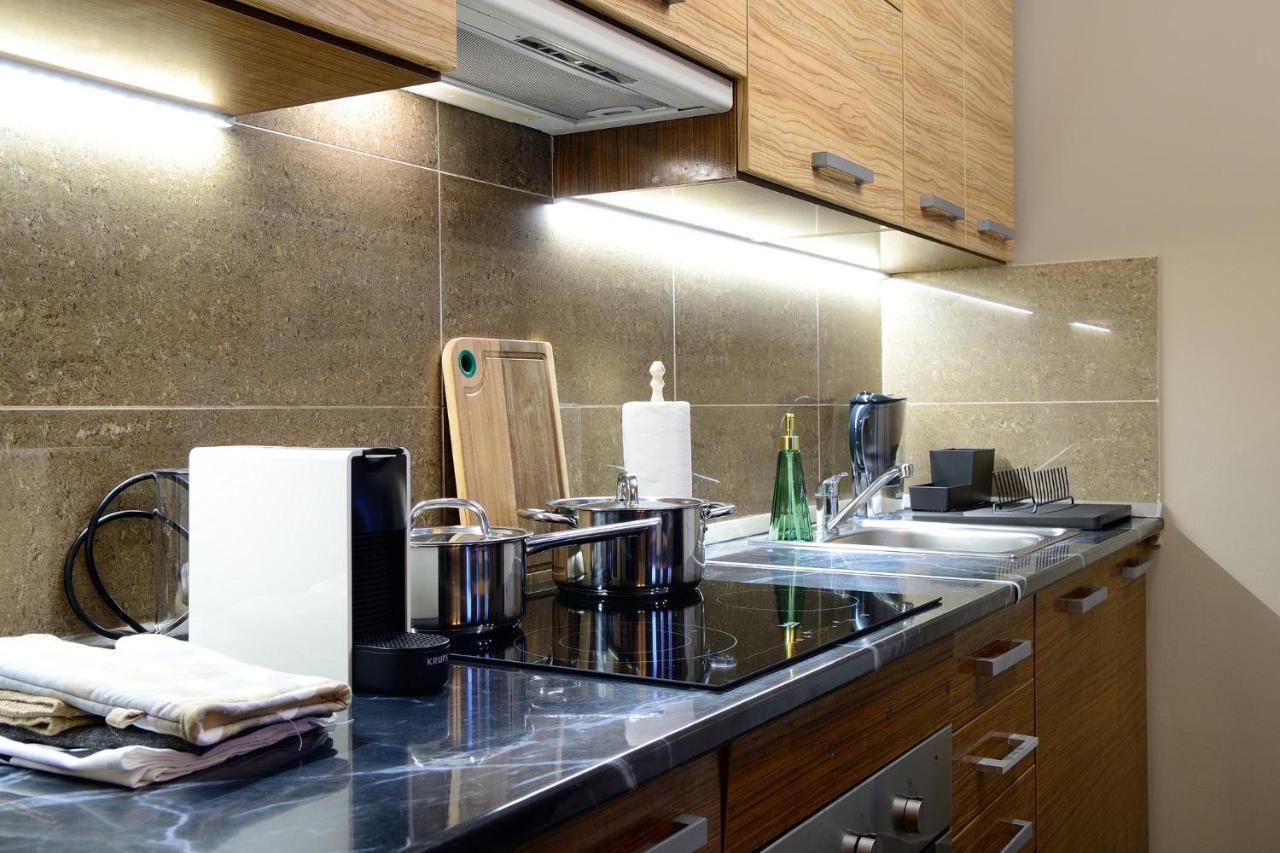 Macropolis Apartments มิชโคลซ์ ภายนอก รูปภาพ