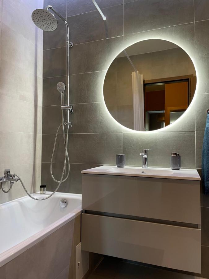 Macropolis Apartments มิชโคลซ์ ภายนอก รูปภาพ